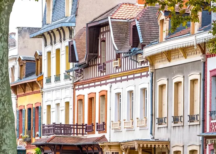 The Originals City, Harys 3*