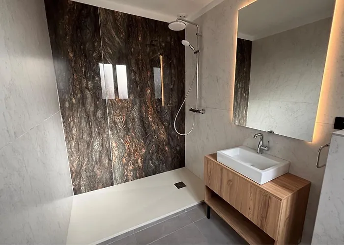 Hotel The Originals City, Harys